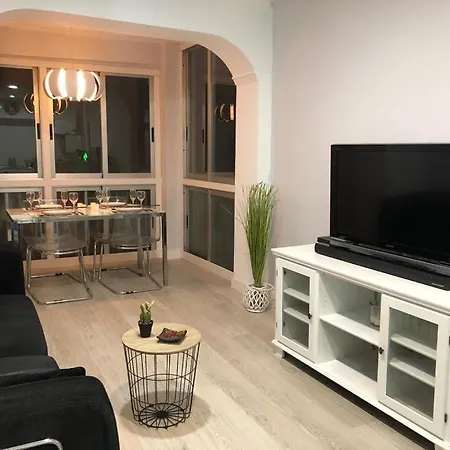 Apartamento En Av Gabriel Miro - *